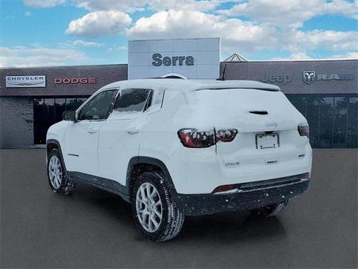 2022 Jeep Compass Latitude Lux