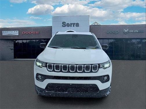 2022 Jeep Compass Latitude Lux