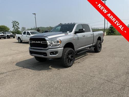 2022 RAM 2500 Big Horn Crew Cab 4x4 6'4' Box