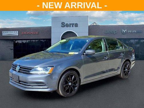 Platinum Gray Metallic 2017 Volkswagen Jetta 1.4T S