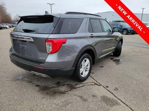 Carbonized Gray Metallic 2021 Ford Explorer XLT