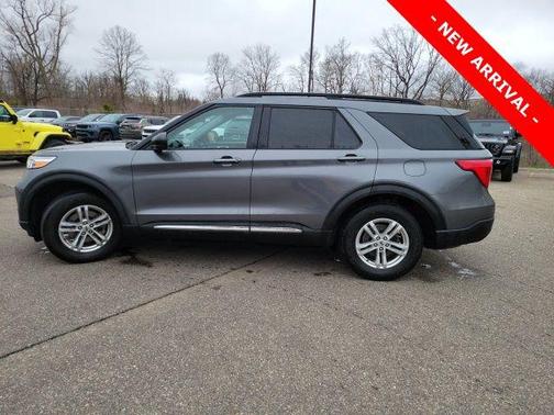 Carbonized Gray Metallic 2021 Ford Explorer XLT