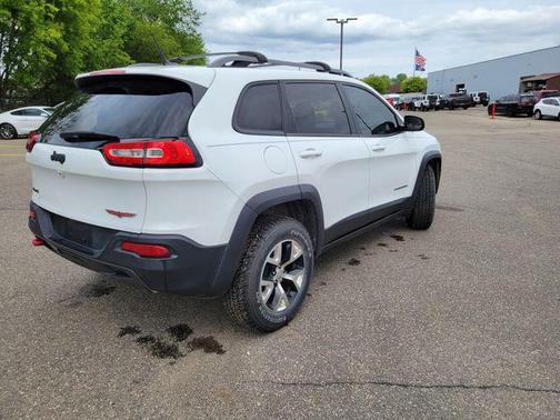 Bright White Clearcoat 2015 Jeep Cherokee Trailhawk