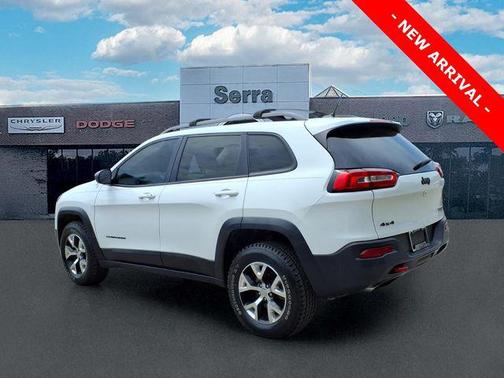 Bright White Clearcoat 2015 Jeep Cherokee Trailhawk