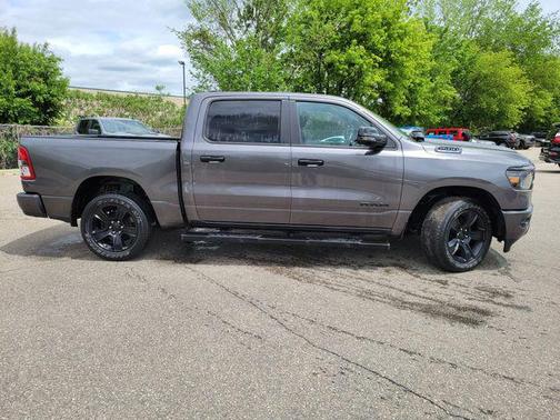 Granite Crystal Metallic Clearcoat 2024 RAM 1500 Big Horn/Lone Star