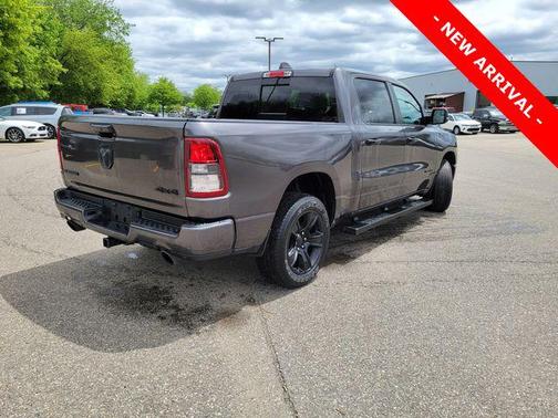 Granite Crystal Metallic Clearcoat 2024 RAM 1500 Big Horn/Lone Star