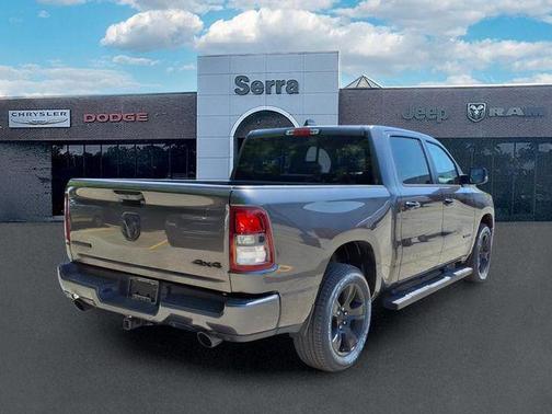 Granite Crystal Metallic Clearcoat 2024 RAM 1500 Big Horn/Lone Star