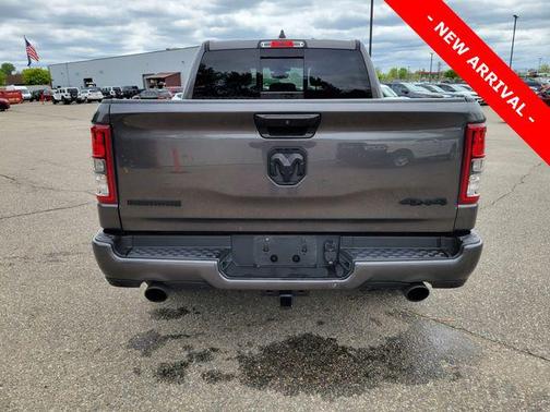 Granite Crystal Metallic Clearcoat 2024 RAM 1500 Big Horn/Lone Star