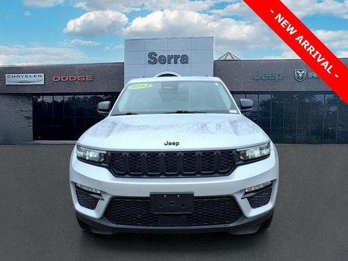 Silver Zynith 2023 Jeep Grand Cherokee Limited