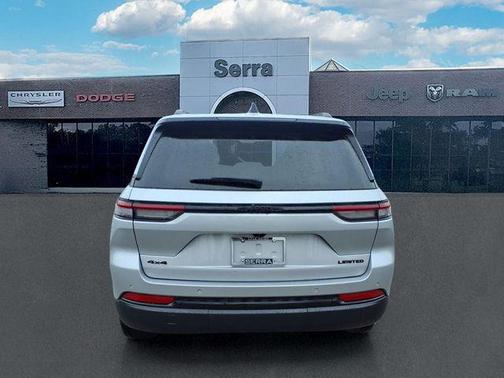 Silver Zynith 2023 Jeep Grand Cherokee Limited