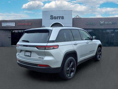 Silver Zynith 2023 Jeep Grand Cherokee Limited