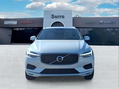2021 Volvo XC60 T5 Momentum