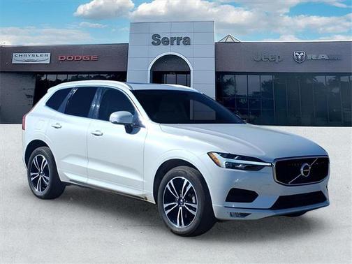 2021 Volvo XC60 T5 Momentum