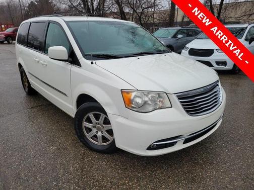 2012 Chrysler Town & Country Touring