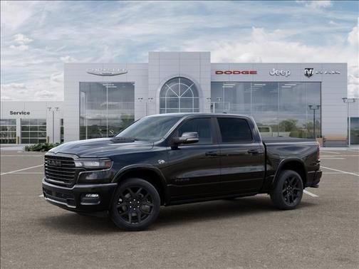 Diamond Black Crystal Pearlcoat 2026 RAM 1500 Laramie