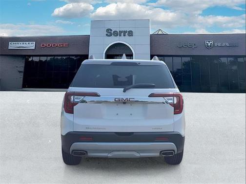 2023 GMC Acadia AWD SLT