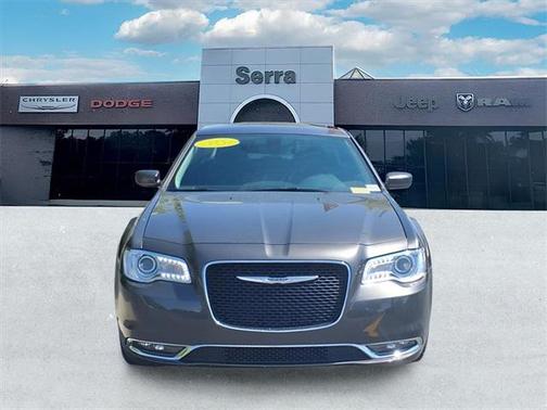 2020 Chrysler 300 Touring