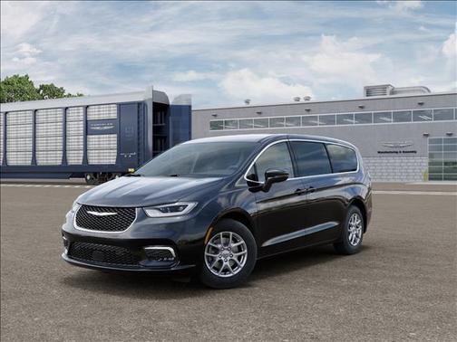 Diamond Black Crystal Pearlcoat 2025 Chrysler Pacifica L