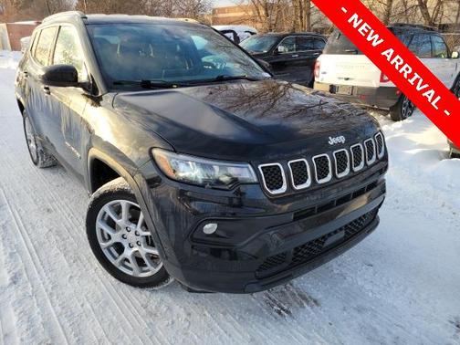 2024 Jeep Compass Latitude Lux