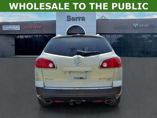 Gold Mist Metallic 2011 Buick Enclave 1XL