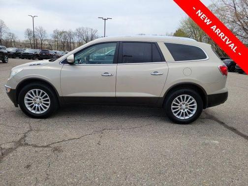 Gold Mist Metallic 2011 Buick Enclave 1XL