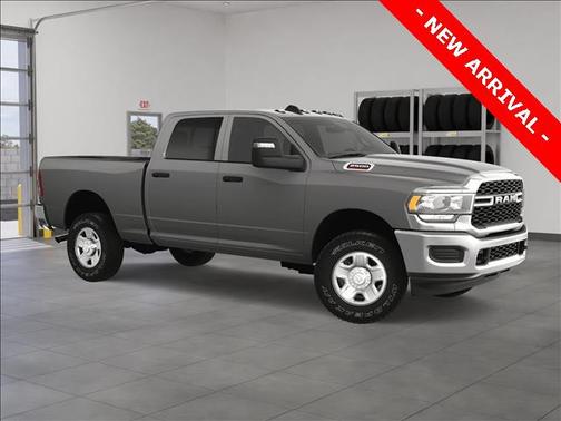 2024 RAM 2500 Tradesman Crew Cab 4x4 6'4' Box