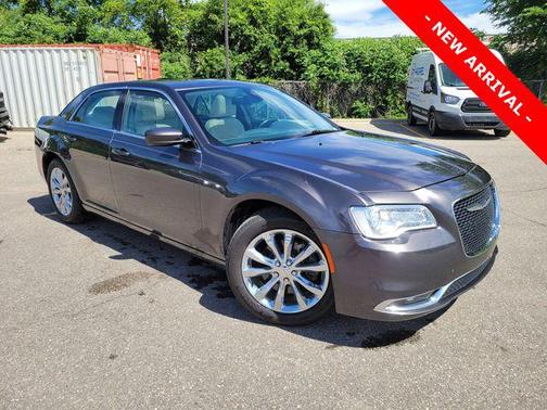 Granite Crystal Metallic Clearcoat 2016 Chrysler 300 S