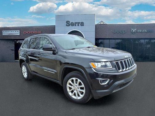 Brilliant Black Crystal Pearlcoat 2014 Jeep Grand Cherokee Laredo