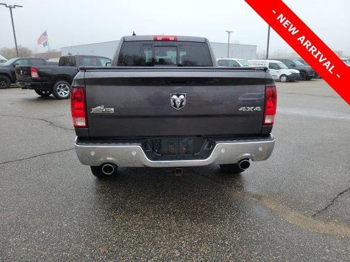 Granite Crystal Metallic Clearcoat 2014 RAM 1500 Big Horn