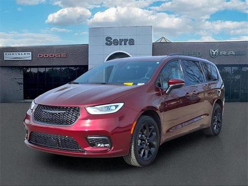 2023 Chrysler Pacifica Touring L