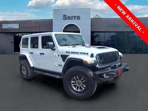 Bright White Clearcoat 2024 Jeep Wrangler Rubicon 392
