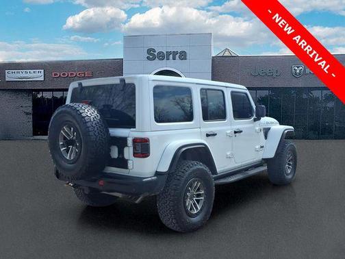 Bright White Clearcoat 2024 Jeep Wrangler Rubicon 392