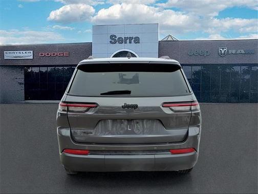 2022 Jeep Grand Cherokee L Altitude