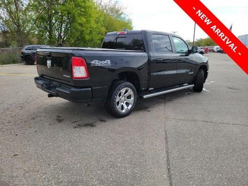 Diamond Black Crystal Pearlcoat 2019 RAM 1500 Big Horn