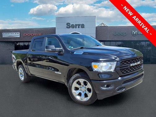Diamond Black Crystal Pearlcoat 2023 RAM 1500 Big Horn/Lone Star