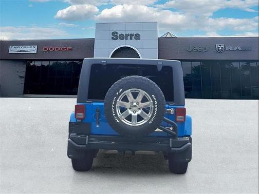 2012 Jeep Wrangler Unlimited Sahara