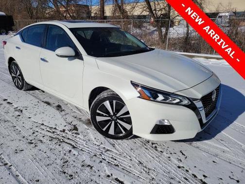 2021 Nissan Altima 2.5 SV