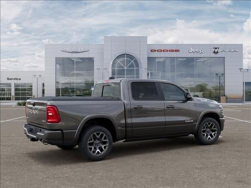 Granite Crystal Metallic Clearcoat 2027 RAM 1500 Laramie