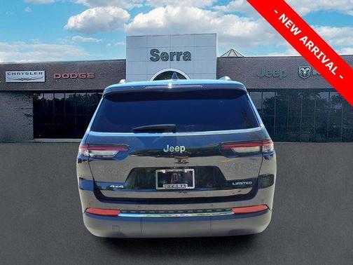 Diamond Black Crystal Pearlcoat 2023 Jeep Grand Cherokee L Limited