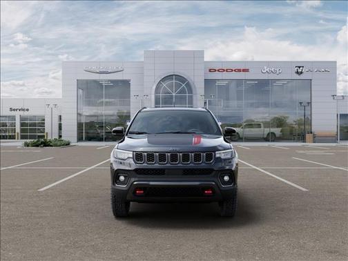 Diamond Black Crystal Pearlcoat 2026 Jeep Compass Trailhawk