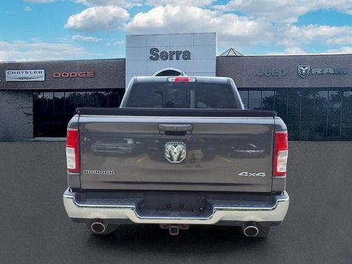 Granite Crystal Metallic Clearcoat 2022 RAM 1500 Big Horn/Lone Star