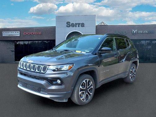 Diamond Black Crystal Pearlcoat 2024 Jeep Compass Limited