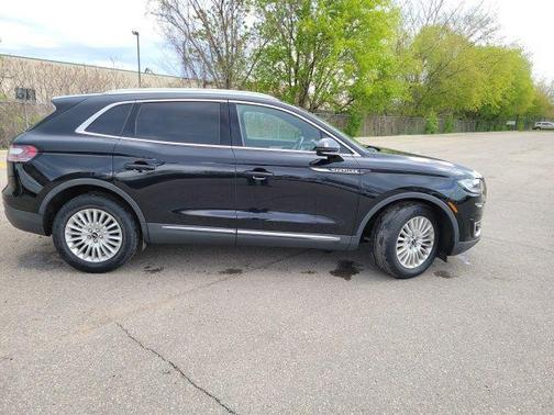 Black Metallic 2019 Lincoln Nautilus Standard