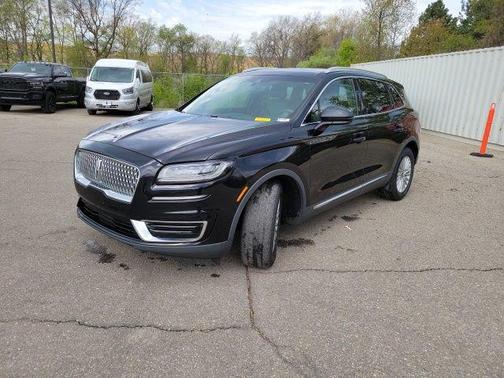 Black Metallic 2019 Lincoln Nautilus Standard