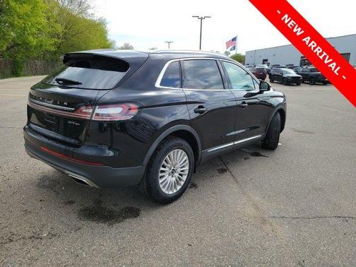 Black Metallic 2019 Lincoln Nautilus Standard