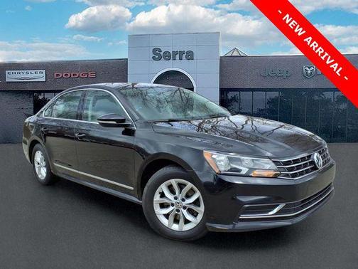 Black Uni 2016 Volkswagen Passat 1.8T S