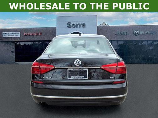 Black Uni 2016 Volkswagen Passat 1.8T S