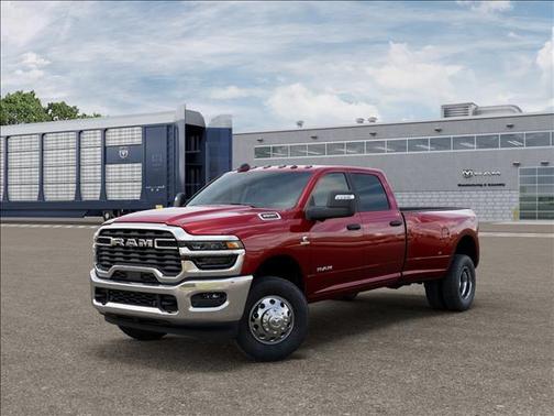 Molten Red Pearlcoat 2026 RAM 3500 Big Horn Crew Cab 4x4 8' Box