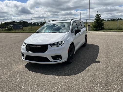 2024 Chrysler Pacifica Limited