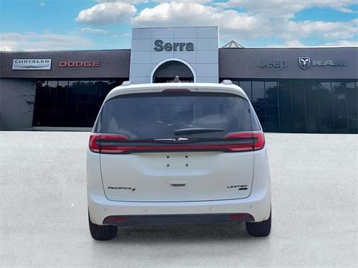 2024 Chrysler Pacifica Limited